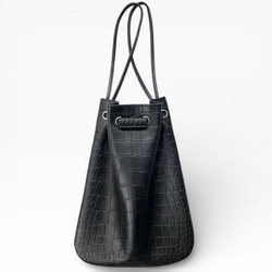 信玄袋(マチ無し、大) 、クロコダイル型押し牛革(本革)、黒 巾着バッグ