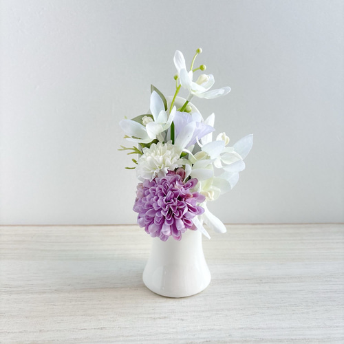 お供え花 仏花 お悔みの花 アレンジメント 白と紫 ❁ モダン 最高級