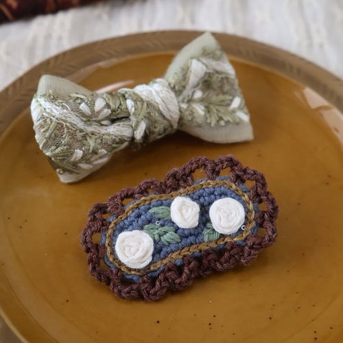 インド刺繍リボンとお花のベビーヘアクリップ 2点セット 滑り止め付き