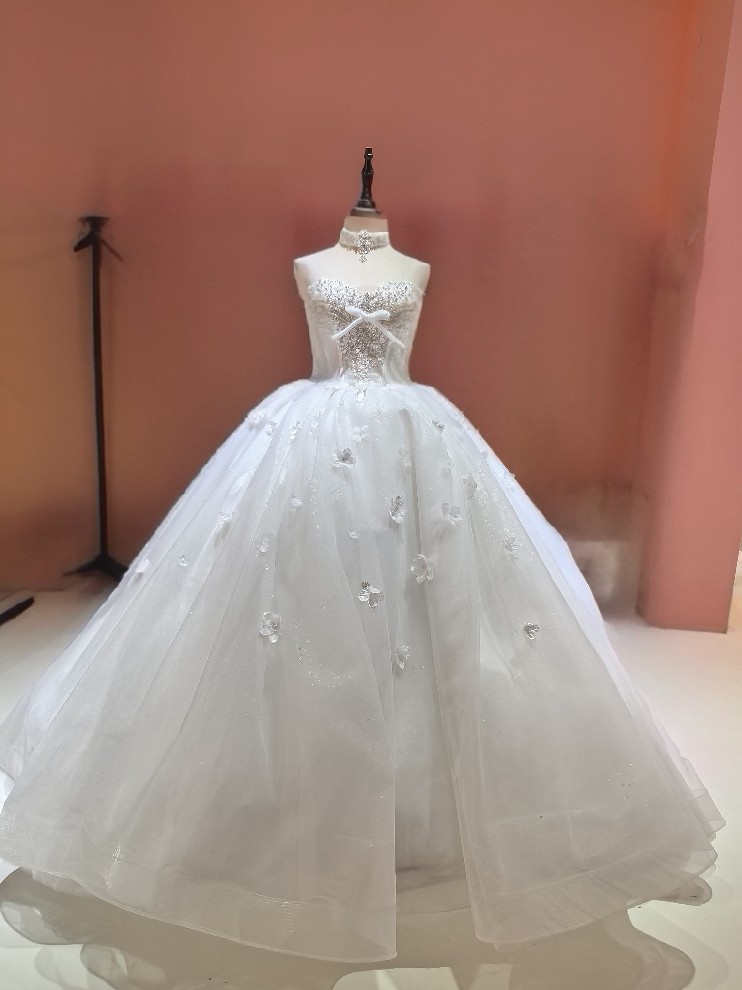 おしゃれ上級者に人気 立体花レース ウェディングドレス ネットスカート パーティー撮影 フェアリー風パーティー