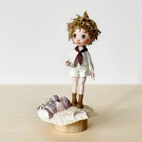 和紙人形『惑星探検』｜コンパスを手に歩き出す子どもと貝殻のミニジオラマ 6枚目の画像