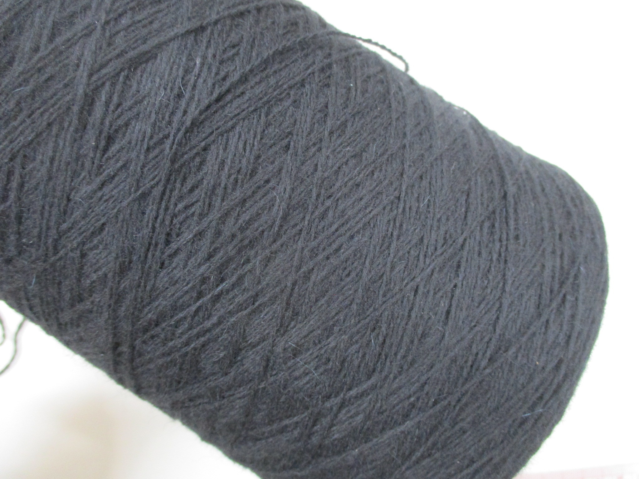 2/15番手ブルーフォックス・ウール混　黒510g　o17