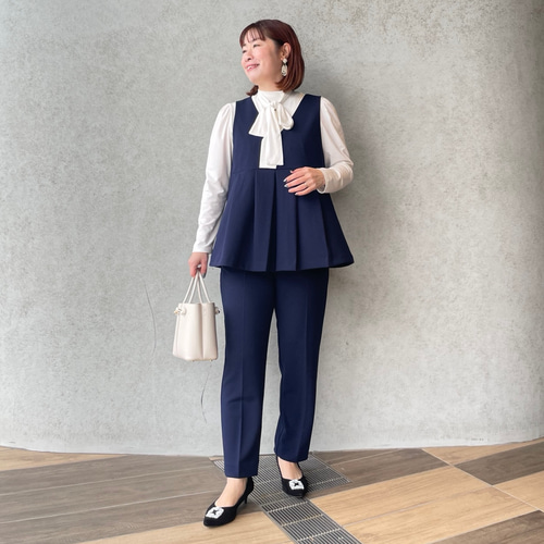 2点セットアップ□上品プリーツジレ＆美脚ストレッチパンツ 紺【フリー