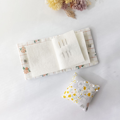 パッチワークキット】ミニ ソーイング セット ニードルブック ピン