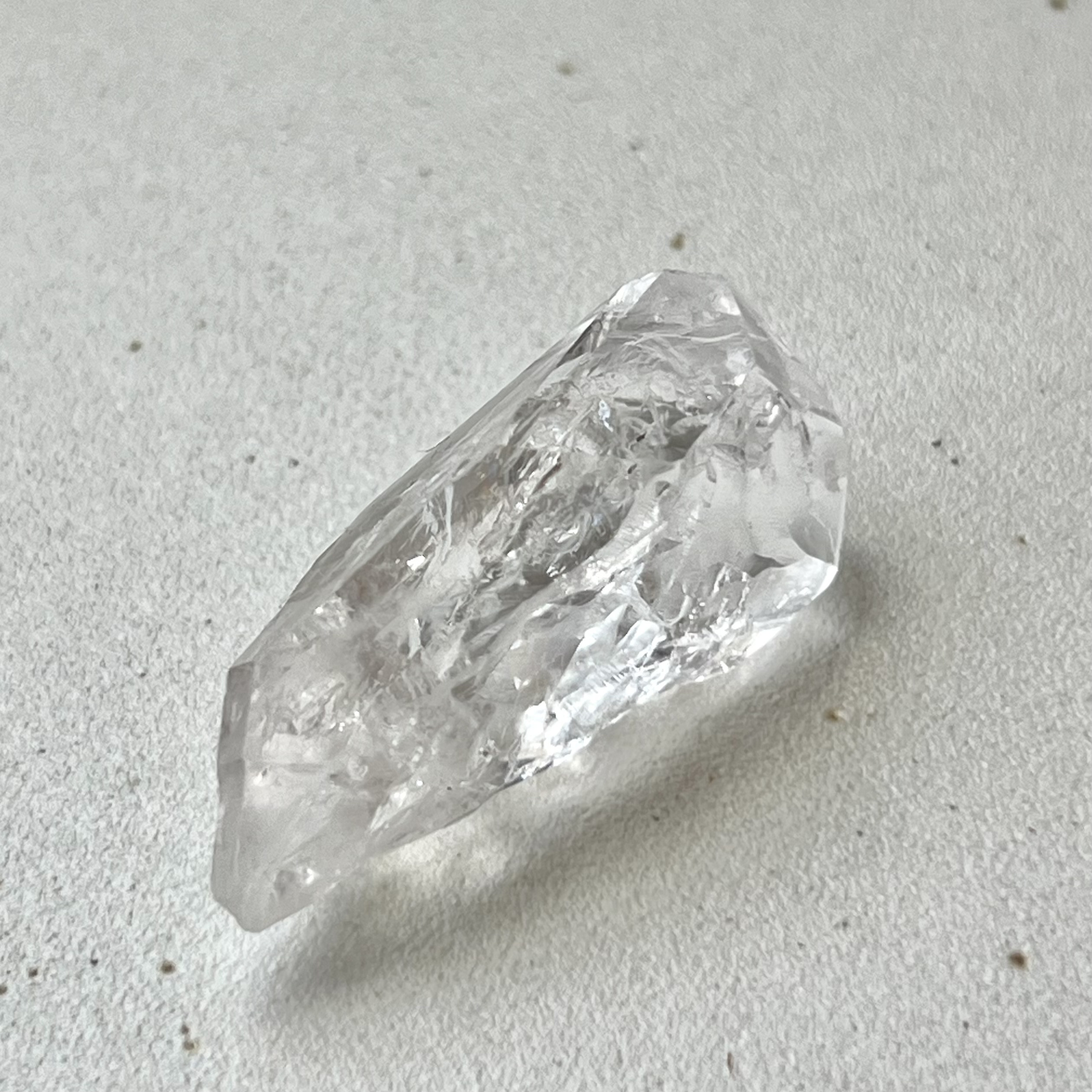 水入りダブルポイントクリスタル A