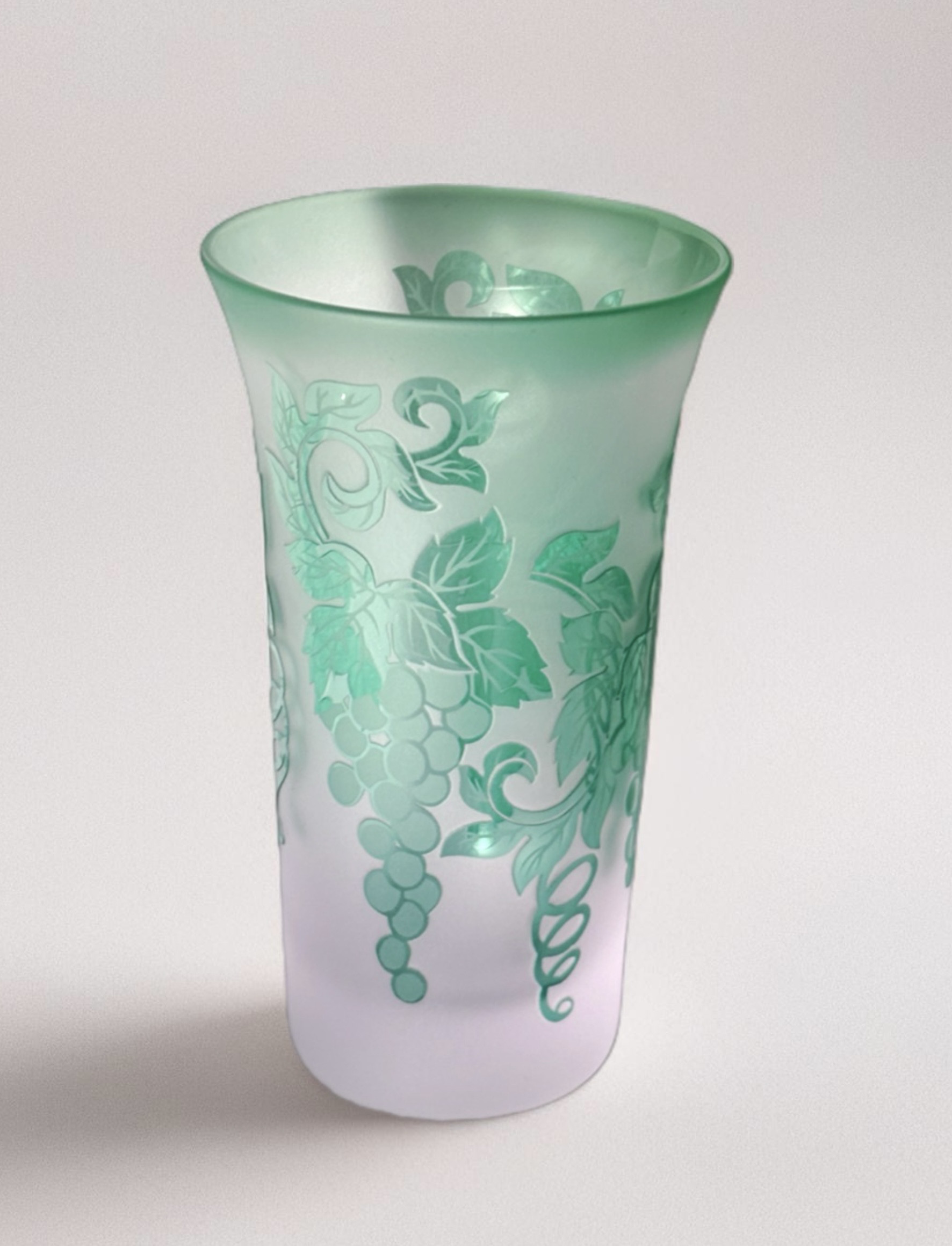 被せガラス 葡萄唐草文グラス ― サンドブラスト 一点物 ― 6,688円