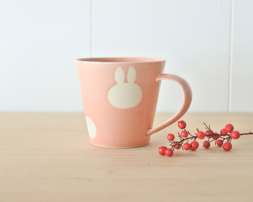 マグカップ（桜ピンク）白うさぎ水玉【6日以内に発送】 マグカップ