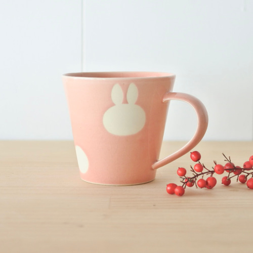 マグカップ（桜ピンク）白うさぎ水玉【6日以内に発送】 マグカップ