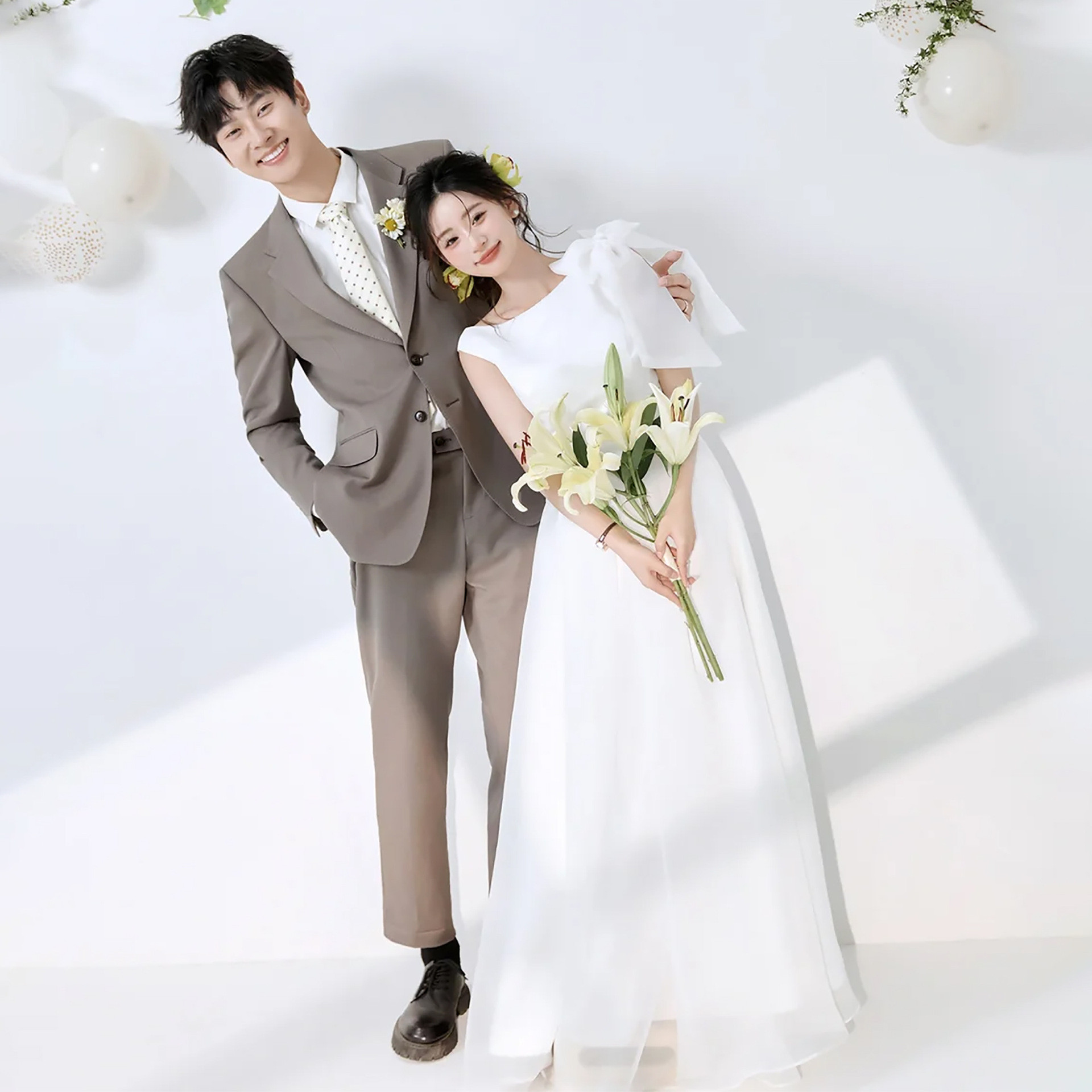 高級感 白 サテン ウェディングドレス おしゃれ 韓国風 花嫁 披露宴 演奏会 前撮り HL1108