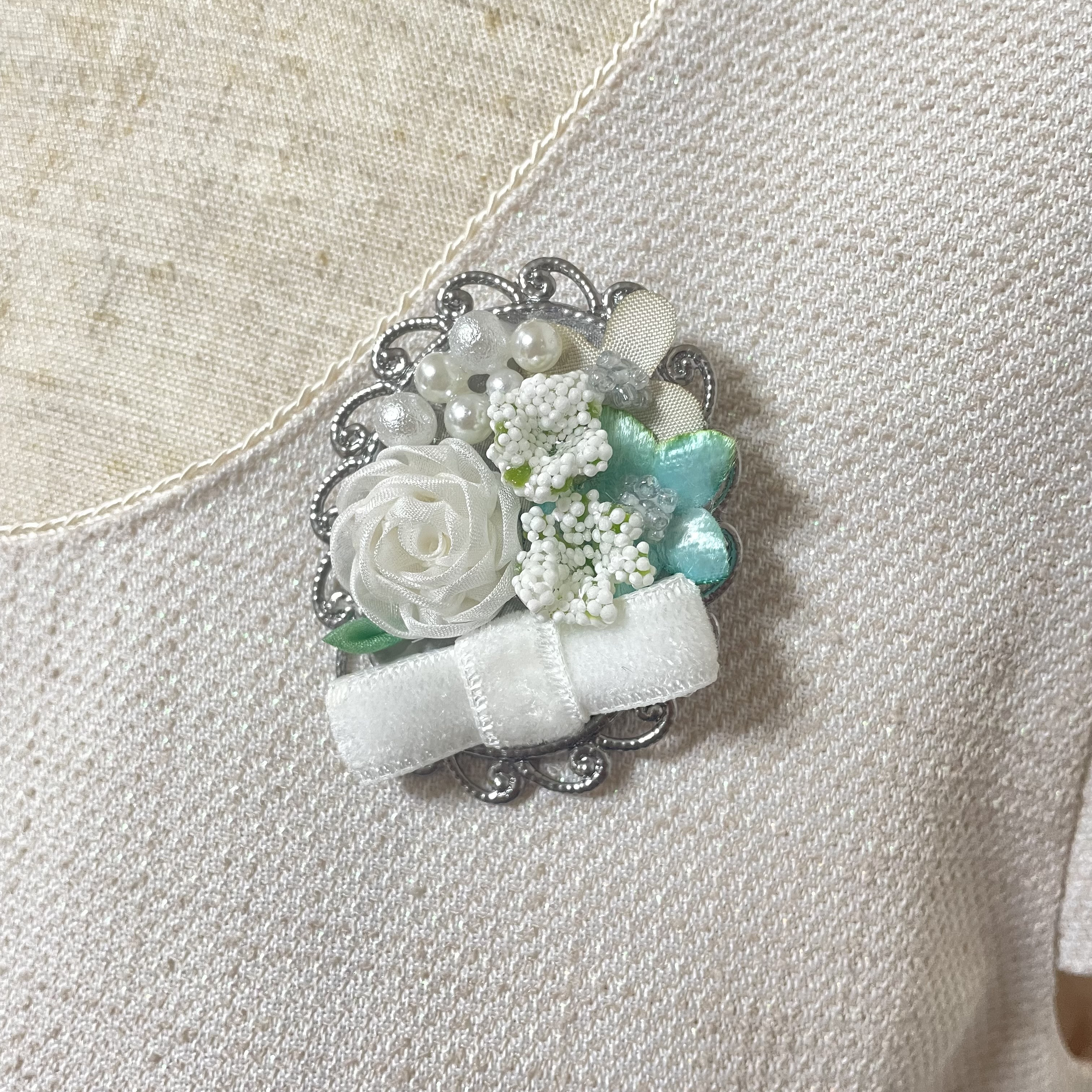 正絹　似合わせブローチ　きれいなときをつまむ　まりいな　つまみ細工　アクセサリー