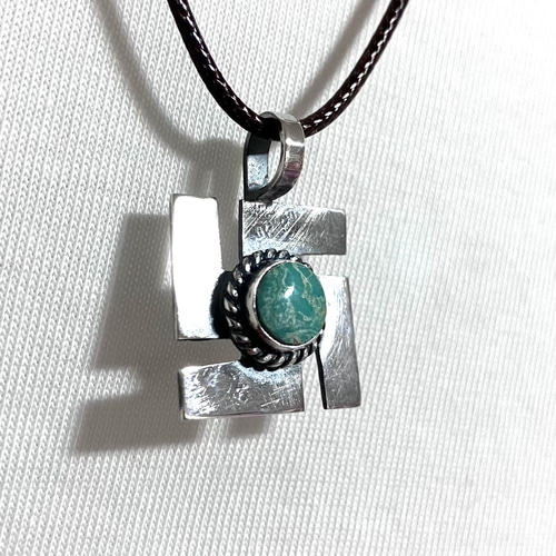 ロイストン ターコイズ スワティカ シルバー ネックレス ペンダント