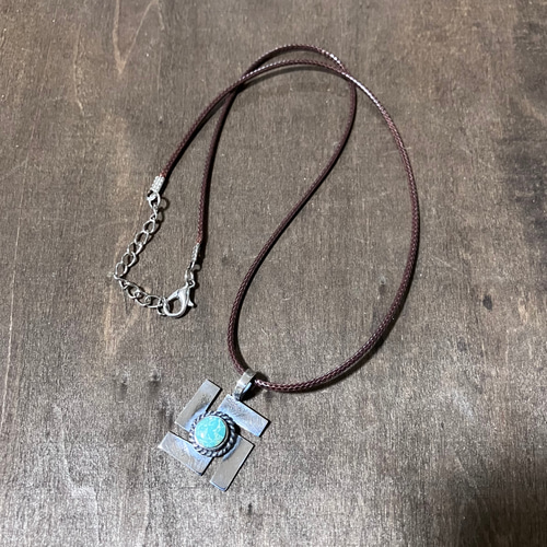 ロイストン ターコイズ スワティカ シルバー ネックレス ペンダント