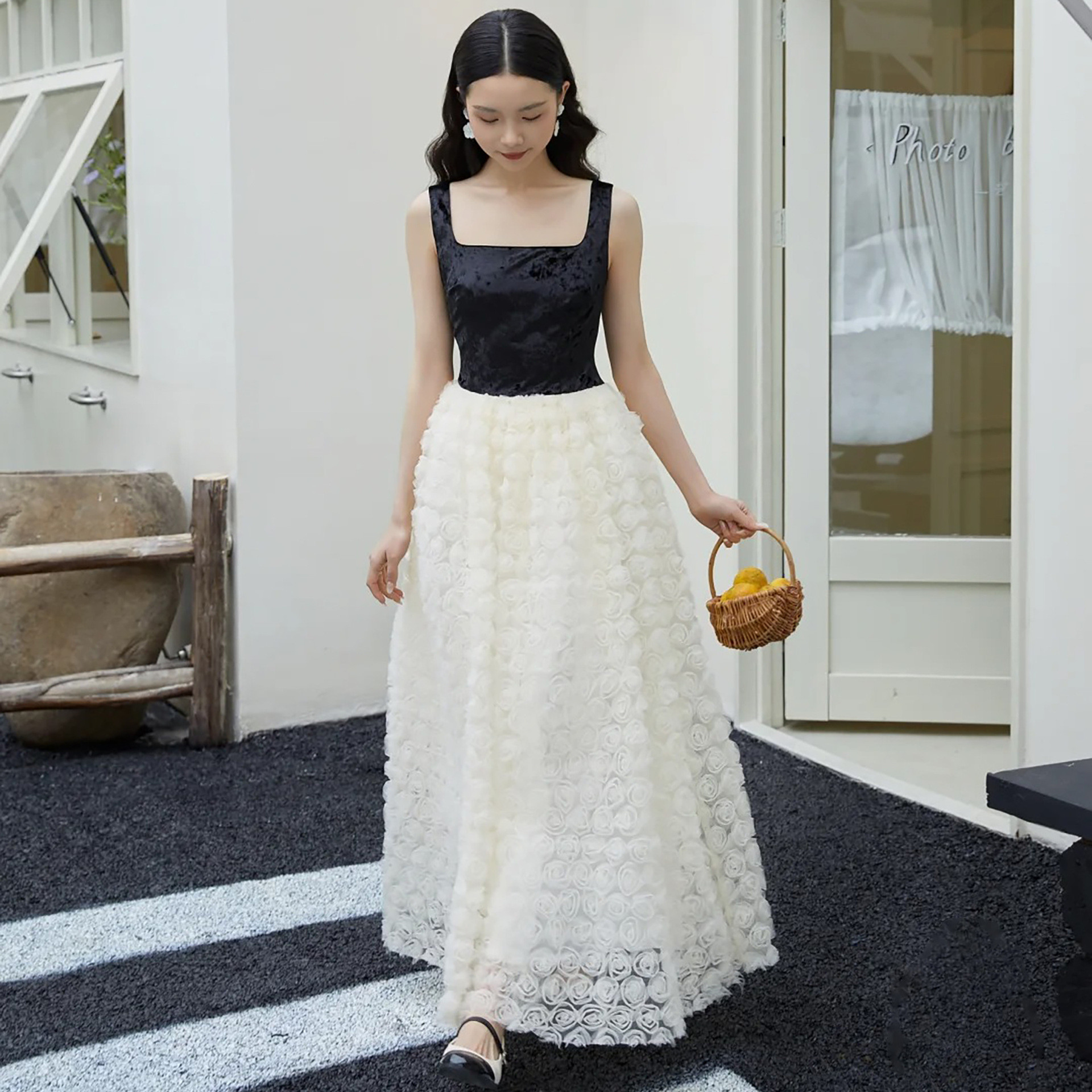 高級感 白黒の配色 花 パーティードレス シンプル 韓国風 優雅 誕生日 成人式 披露宴 演奏会 前撮り HL1116