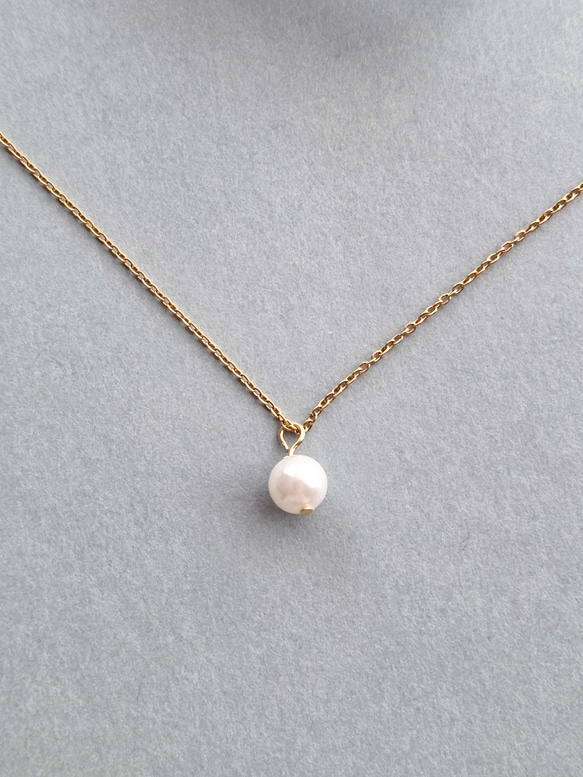 上品1粒パールの華奢ネックレス サージカルステンレス つけっぱなしOK プレゼント フォーマル　スキンネックレス 4枚目の画像