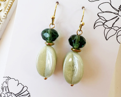 ママンページ チェコビーズの可愛いピアスC868 ママン様専用ページ