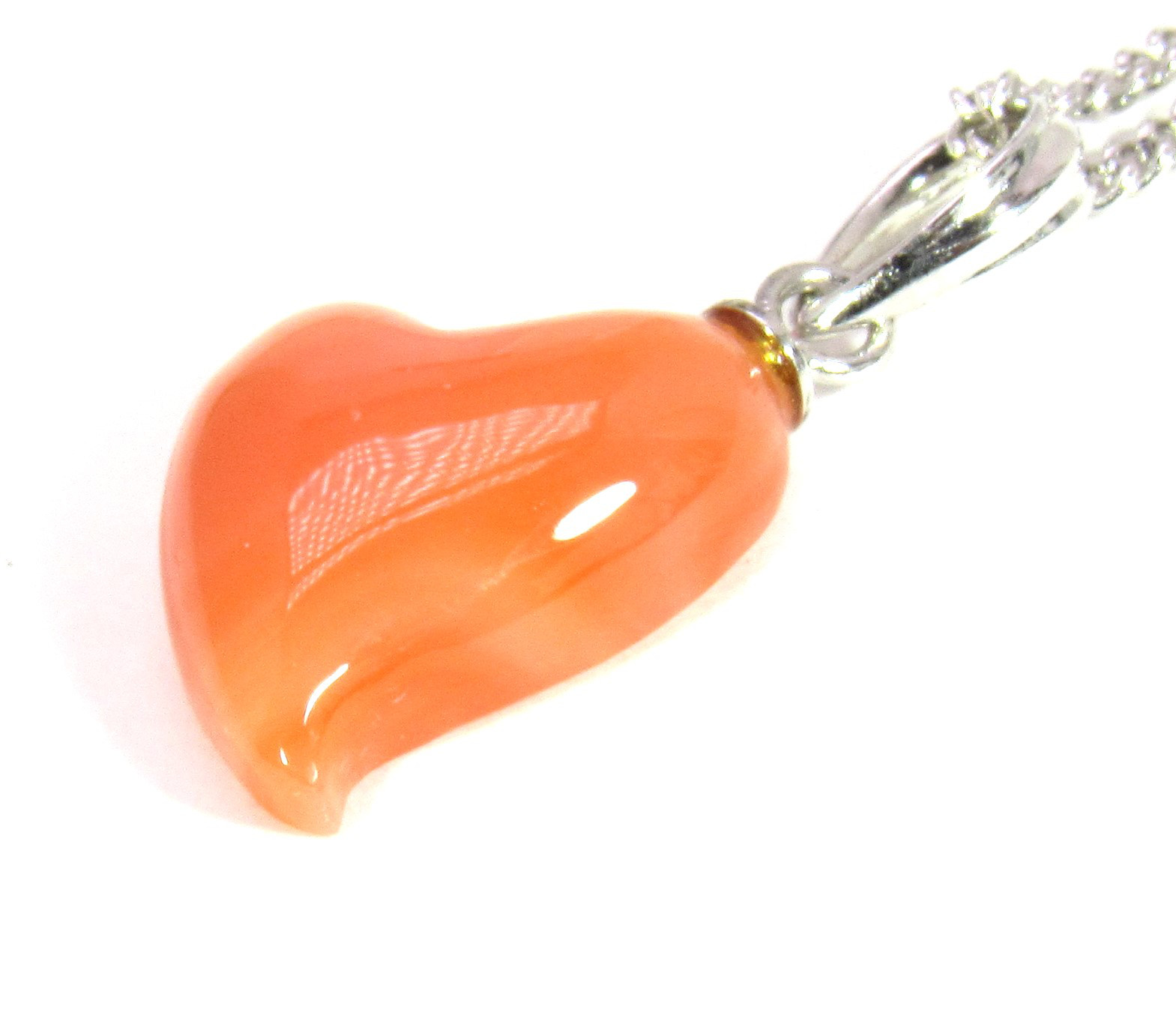 宝石珊瑚 　さんご　 ハ－トペンダント　アクセサリ－ ・ジュエリー　ネックレス　IMG-2042