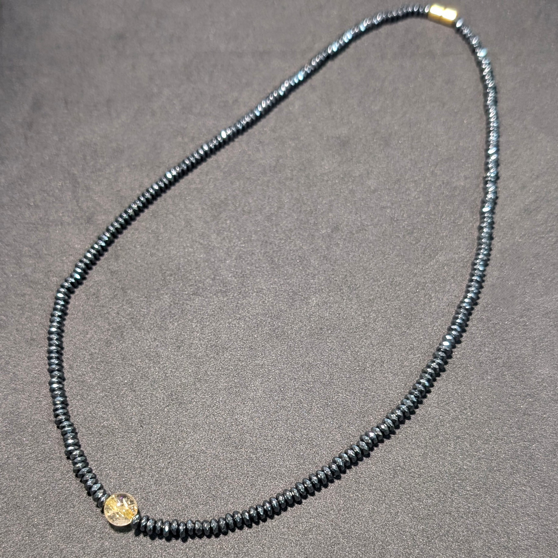 【勝利へと導く】ゴールドルチル ヘマタイト 磁気 ネックレス マグネットクラスプ 健康エナジーストーン 贈り物 ギフト