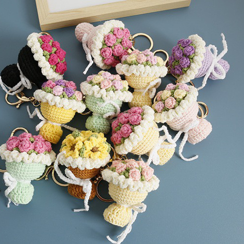 毛糸 手作り 手編み 編みぐるみ キーホルダー バッグチャーム ブローチ
