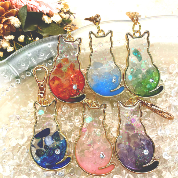 ねこのねがい＊誕生石チャーム】猫モチーフの天然石入りレジン