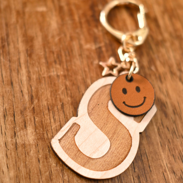 【初始鑰匙圈】Nico-chan x 星星掛件木質鑰匙扣 第4張的照片