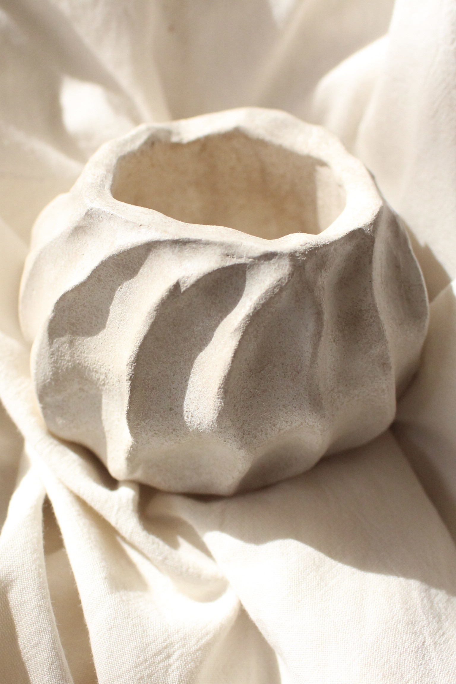 Wavy pot【White】| オーブン陶土　鉢　多肉植物　サボテン　塊根植物