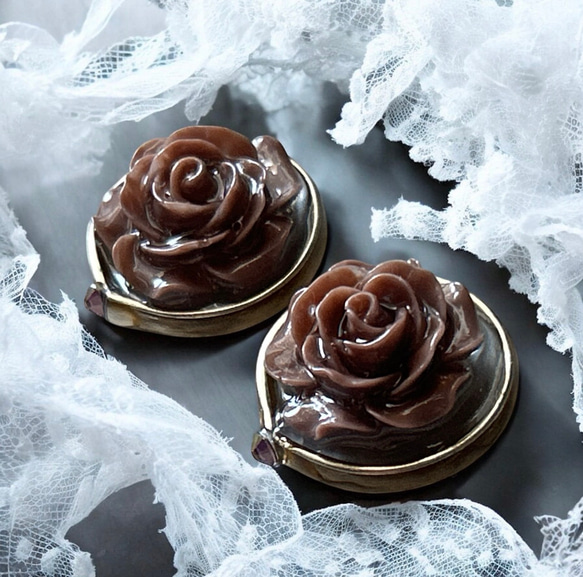2way/くすみブラウンの薔薇×インド刺繍リボン×スワロのアンティークな薫り漂うニュアンスカラー薔薇ピアス・イヤリング 9枚目の画像