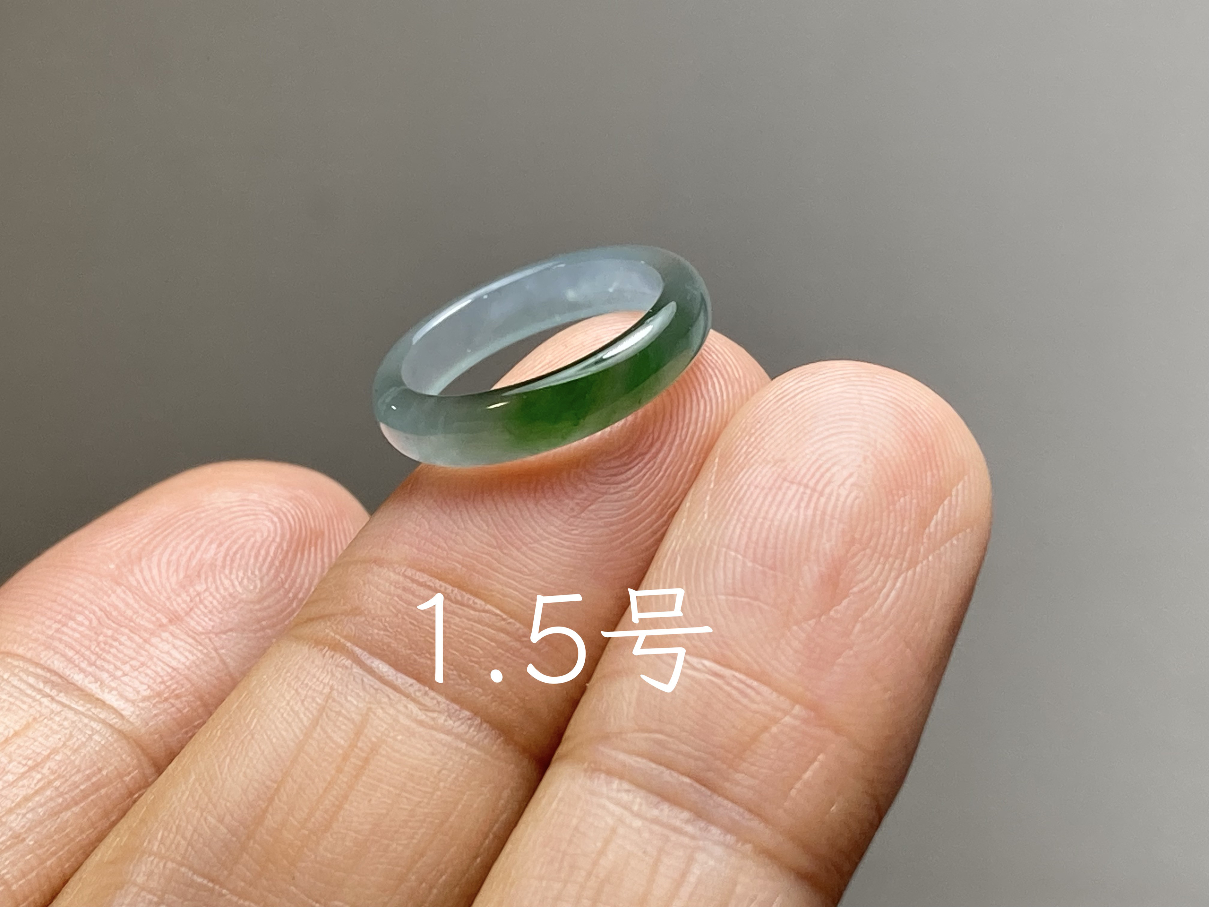 L15-200 ピンキーリング 氷種 1.5号 薄青深緑 グアテマラ産 A貨 本翡翠 くりぬき リング