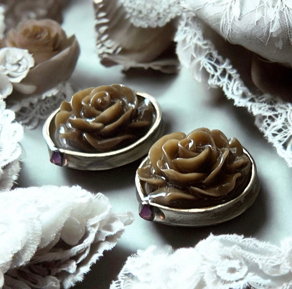 2way/くすみイエローブラウンの薔薇×インド刺繍リボン×スワロのアンティークな薫り漂うニュアンス薔薇ピアス・イヤリング 9枚目の画像