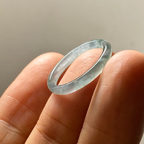 L13-175極品ピンキーリング高氷種濃陽緑4.0号グアテマラ産本翡翠くりぬき L13-175極品ピンキーリング高氷種濃陽緑4.0号グアテマラ産本翡翠