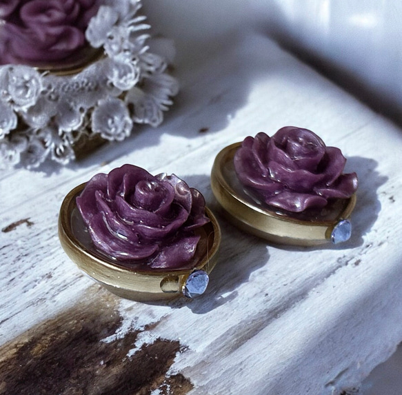 2way/くすみパープルの薔薇×インド刺繍リボン×スワロのアンティークな薫り漂うニュアンスカラー薔薇ピアス・イヤリング 7枚目の画像
