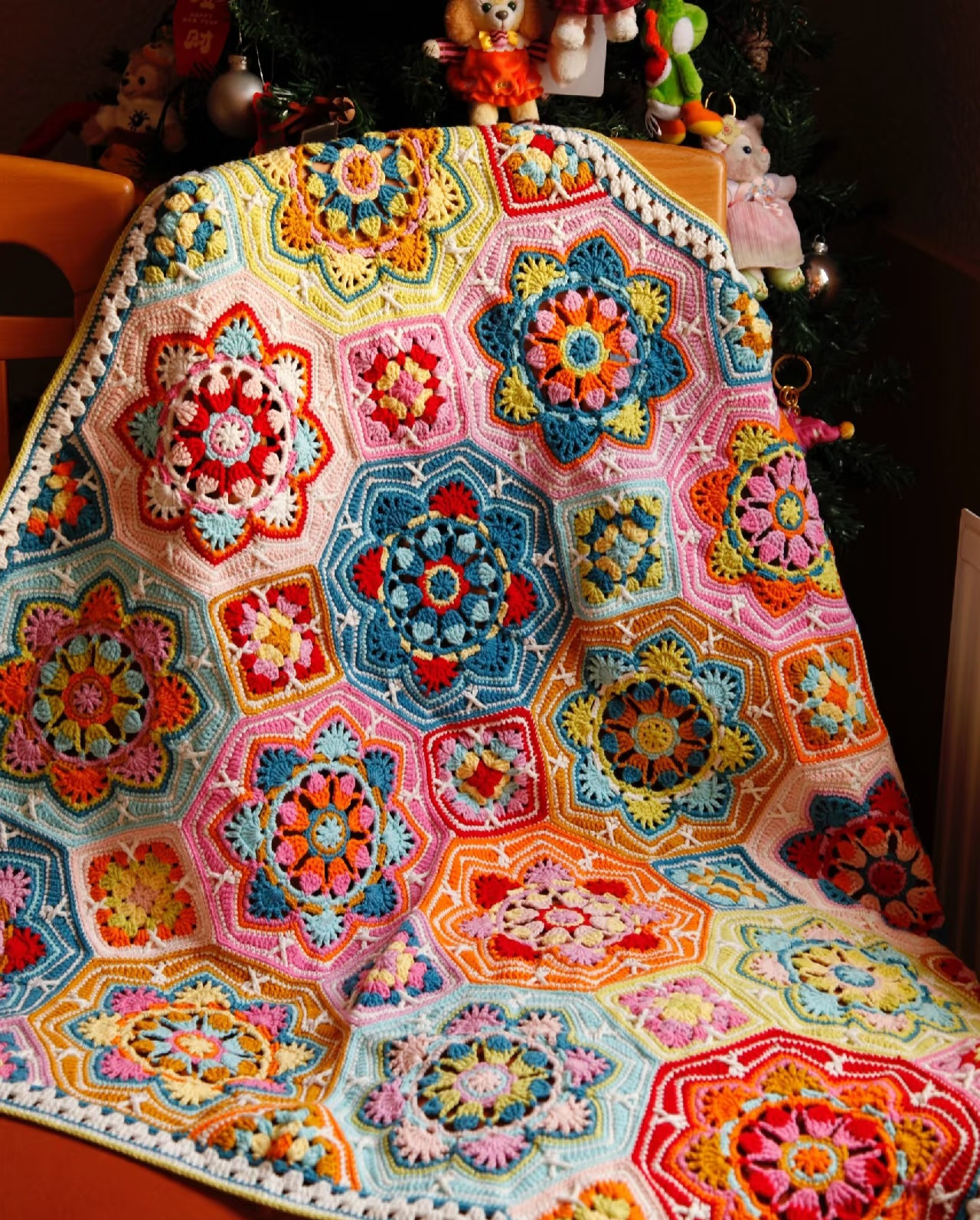 【100%ハンドメイド】 ペルシャ風お花モチーフかぎ針編みひざ掛け、ソファカバー、ブランケット