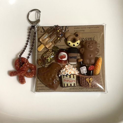 ガチャ詰めポーチ じゃらじゃらキーホルダー キーホルダー 茶色 くま