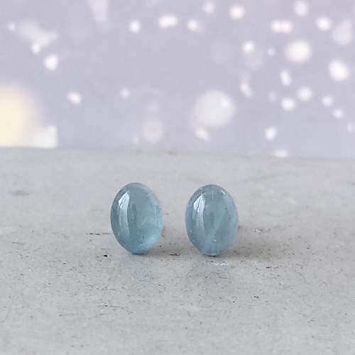 8×6mmアクアマリンAAAオーバルカボションピアス／ノンホールピアス