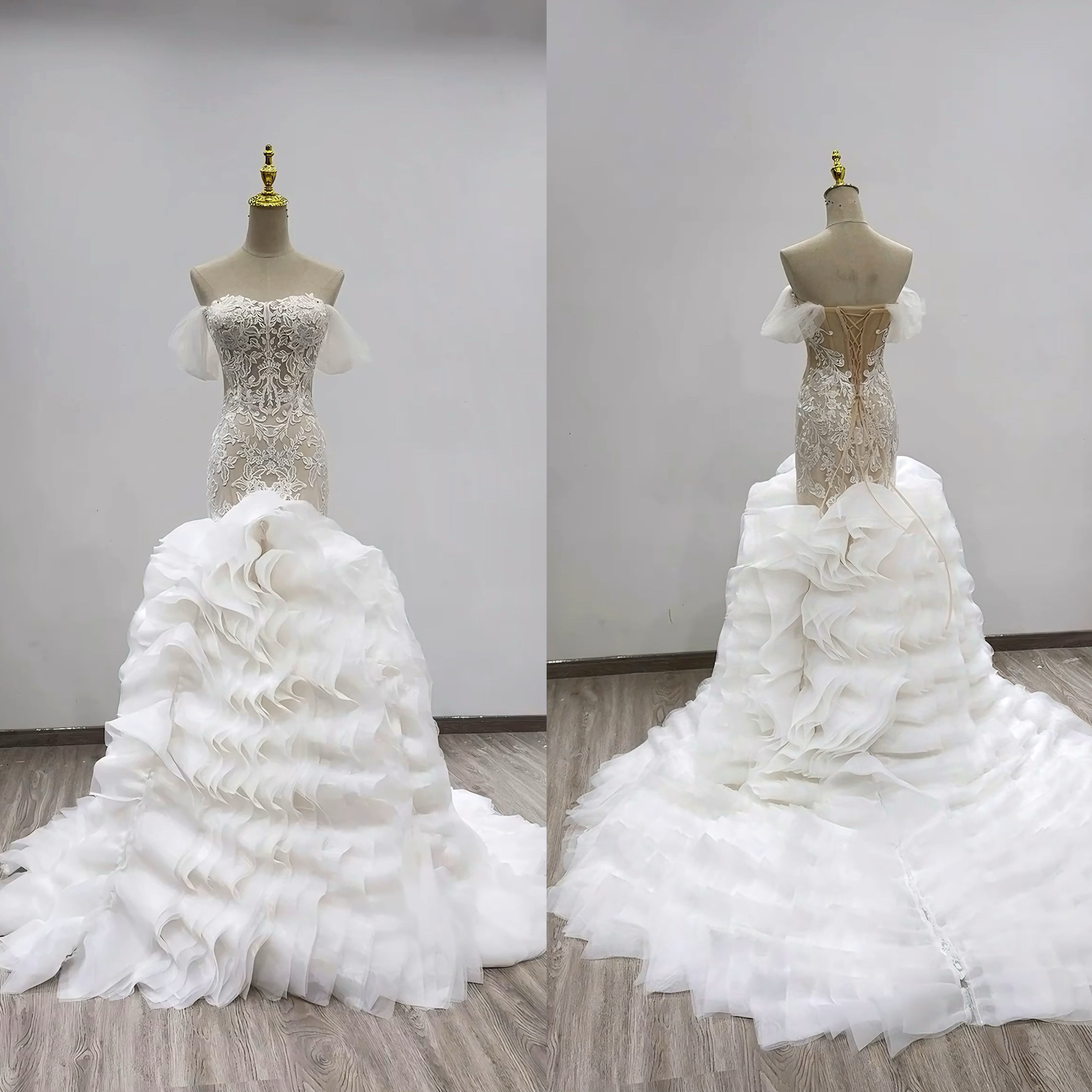 豪華3D立体レース刺繍　袖あり　ラッフルスカート　フリル　ギャザー　二の腕カバー　フランスレース　華やかな引裾クラシカル