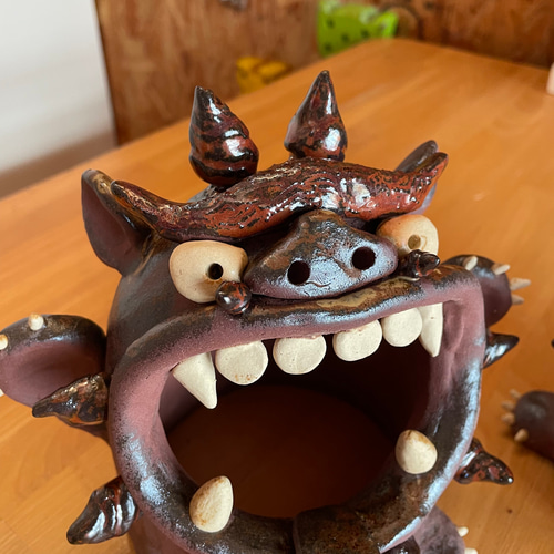 完成！限定1組】新色特大シーサーの置き物（ペア） 陶器 笑う門には福