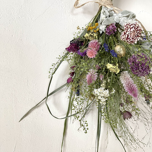 北海道鶴居村産】野花とハーブのスワッグ25センチ。ドライフラワー