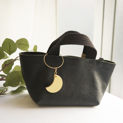 本革【月】チャーム [名入れOK] / hoshinooto /キーリング