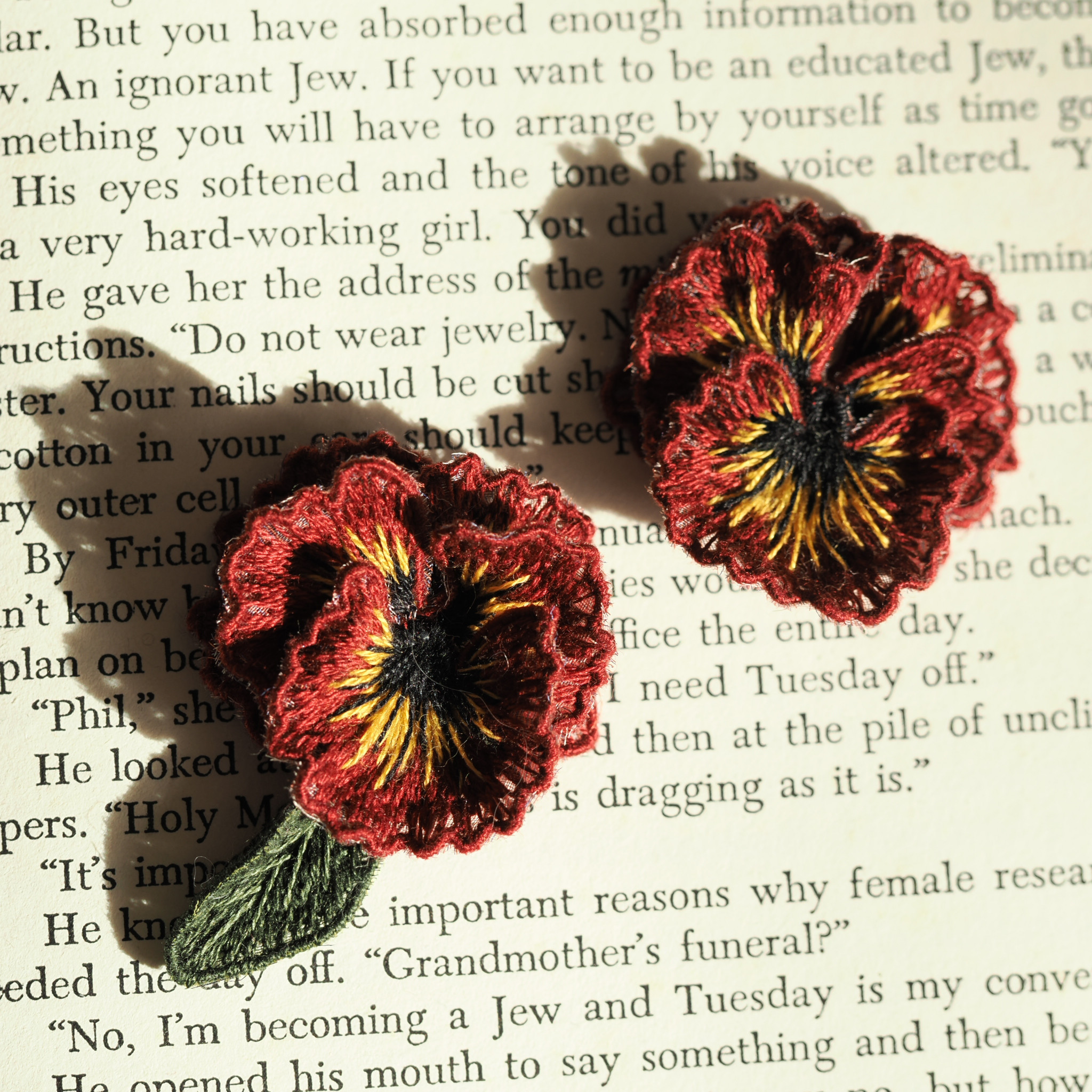 violeni frill -deep red- 684