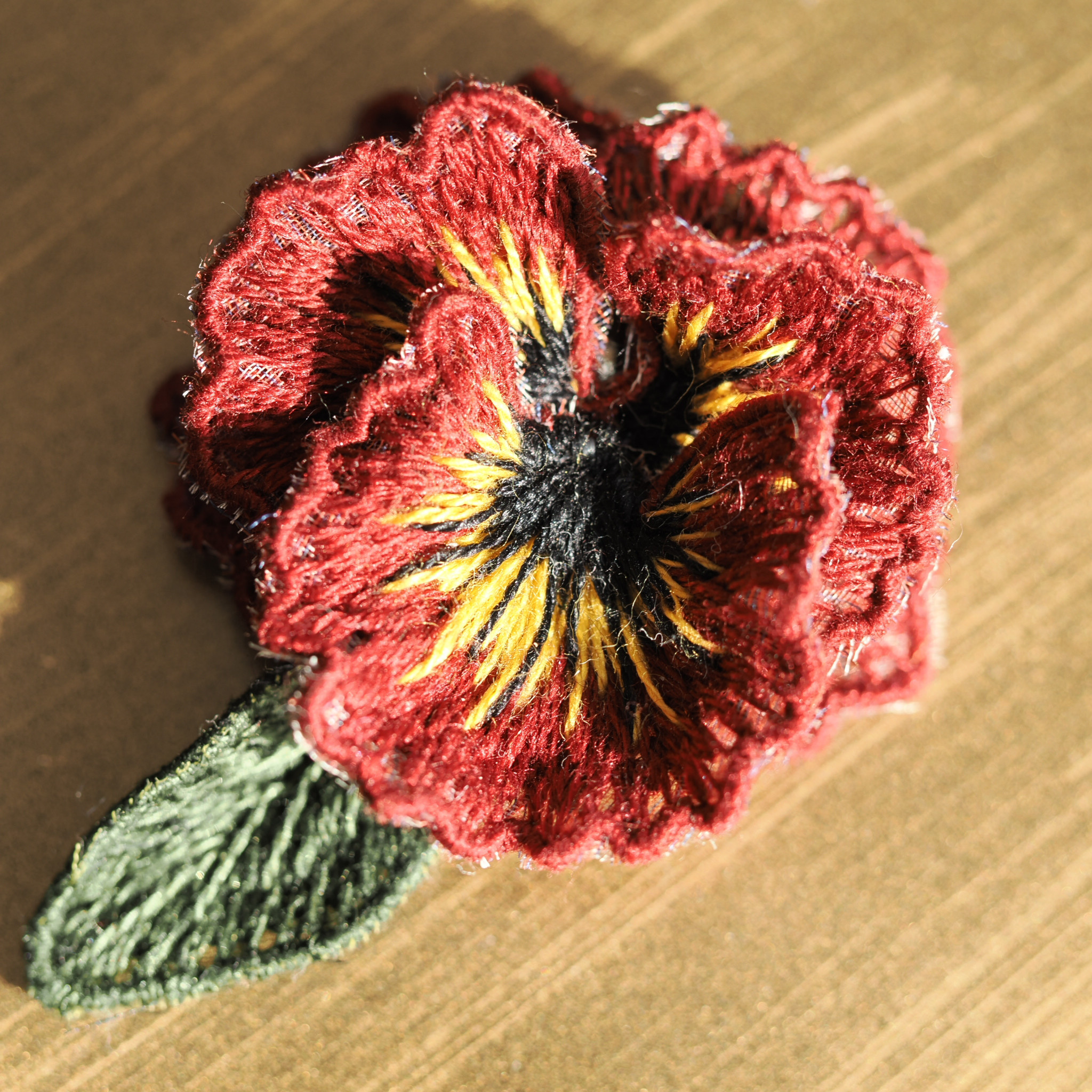 violeni frill -deep red- 684