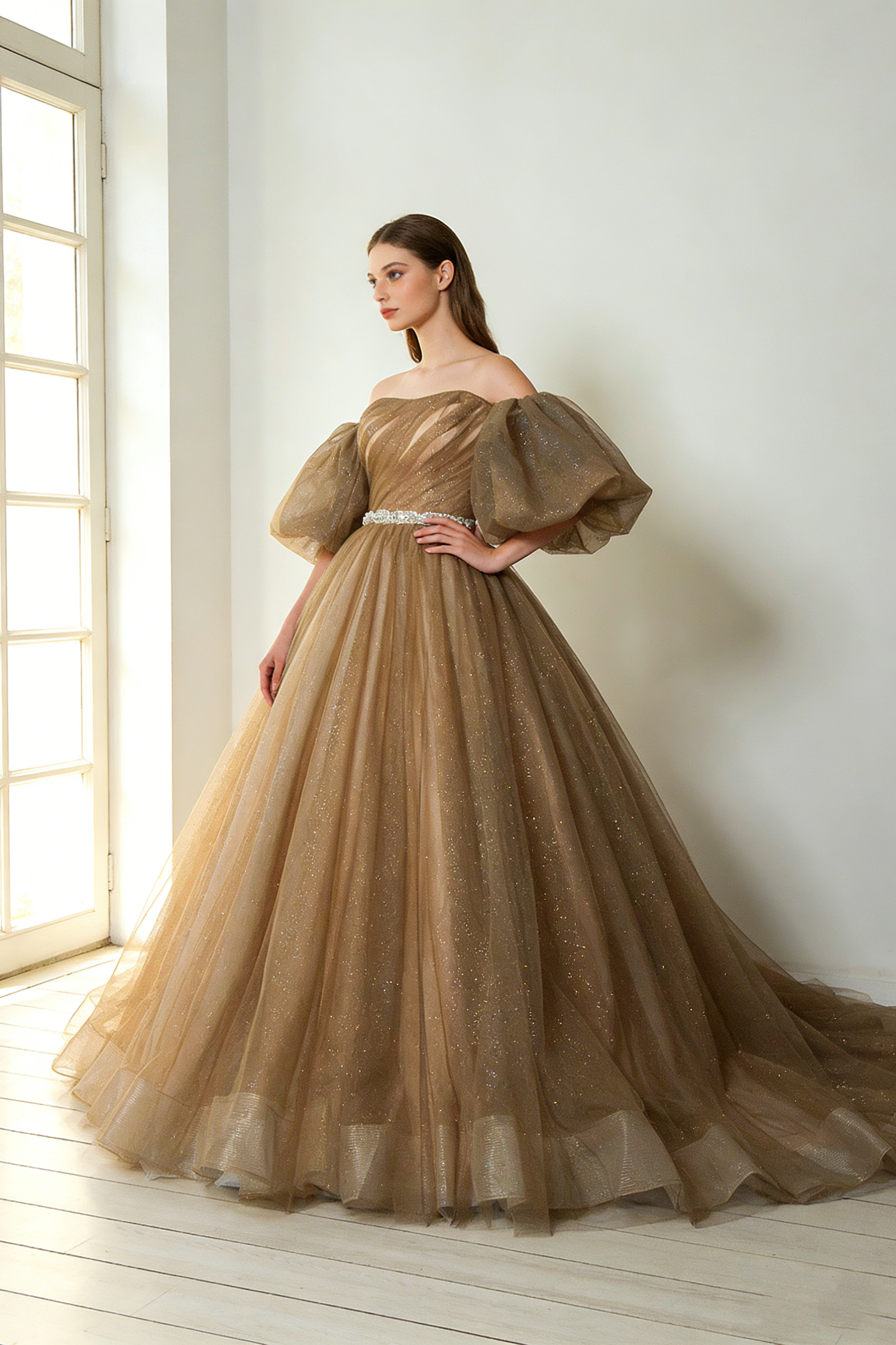 送料無料！カラードレス シャンパン色 パフスリーブドレス キラキラチュール 抜群におしゃれ度が際立つ  エアリー感