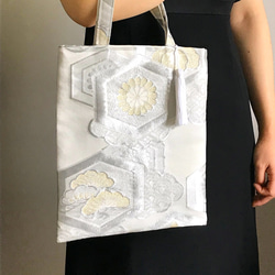シルバー六角菊文様 A4サイズ 和装バッグ 帯リメイク サブバッグ