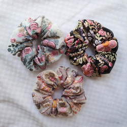 再販】シュシュ インド刺繍リボン ボタニカル 大人上品アクセサリー