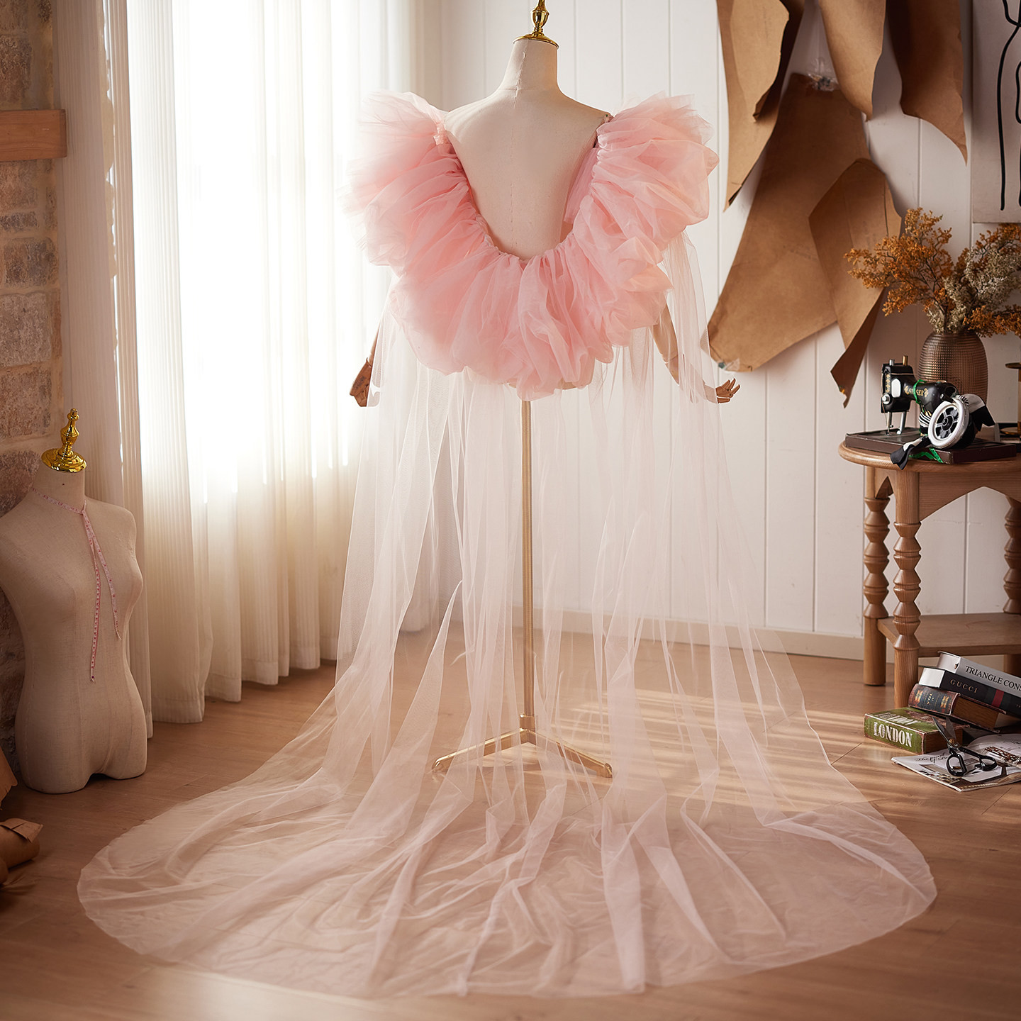 ケープ 裾引き ピンク 上品 DIY 肩飾り アクセサリー パーティー 花嫁 ウェディングドレス DTY546