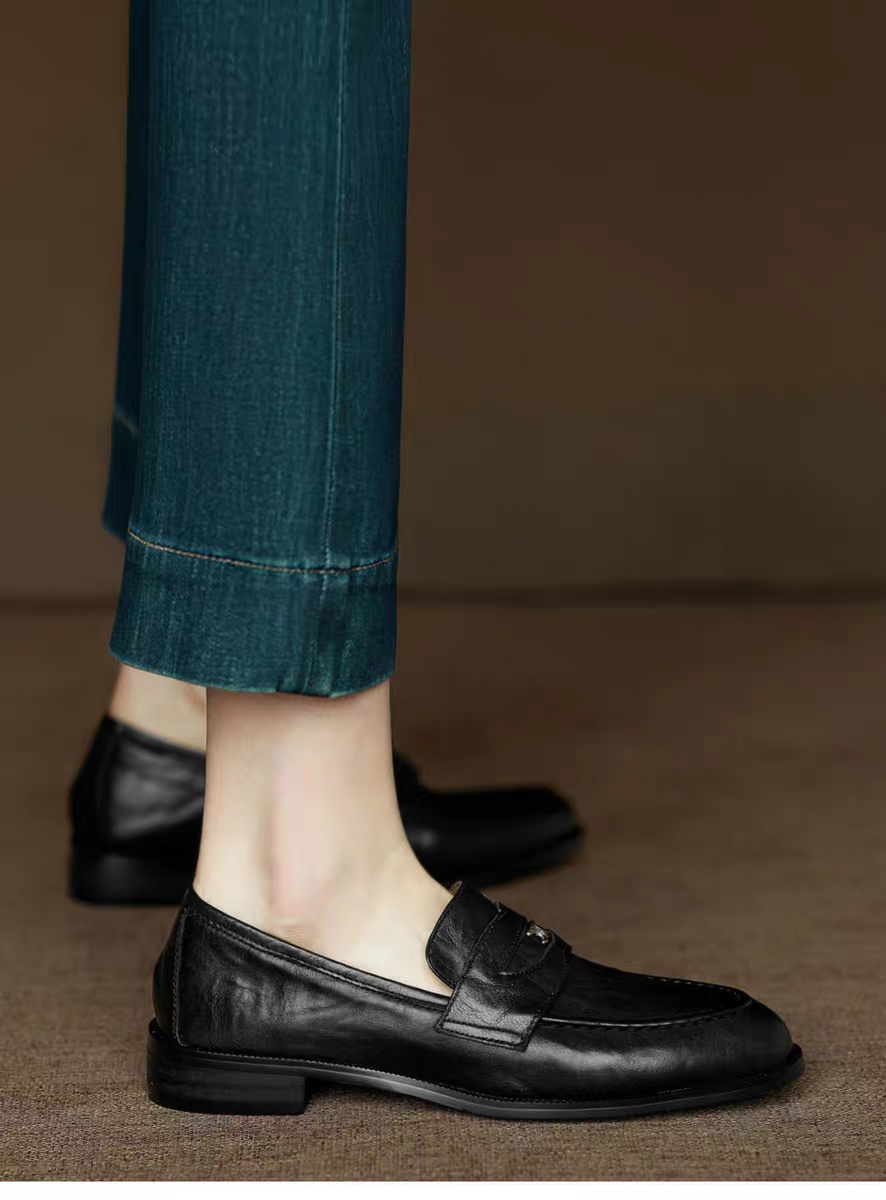 小柄女性向 ローファー 低身長 小柄さん向け シューズ 2026年春夏 履きやすい 痛くない 歩きやすい 脚長効果抜群