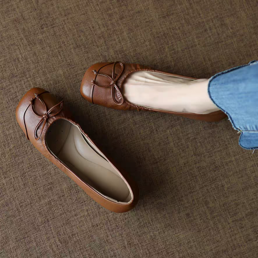 携帯可能な王道バレエシューズの魅力✨ レザー バレエシューズ 可愛い ぺたんこ シューズ フラット シューズ 25.5