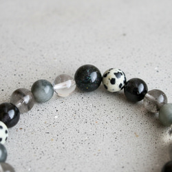 モノトーンの世界/富士山溶岩・ブラックオパール・ガーネット・イーグルアイ・グラファイトインクォーツ・水晶、他 4枚目の画像