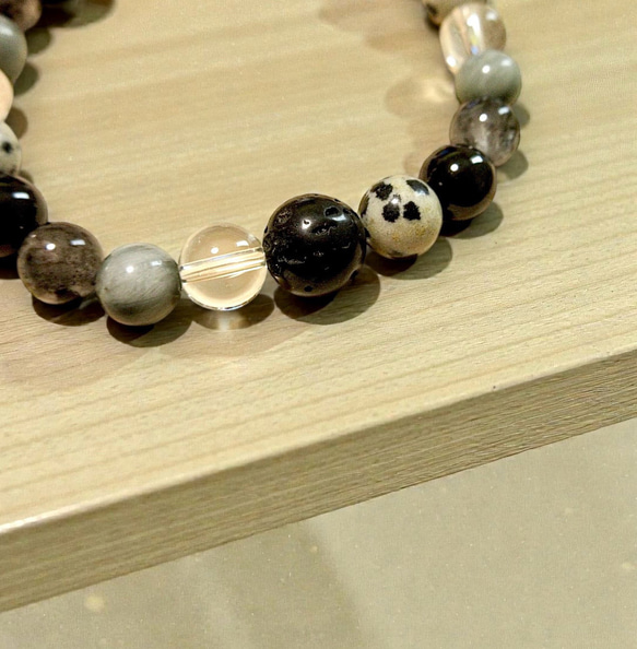 モノトーンの世界/富士山溶岩・ブラックオパール・ガーネット・イーグルアイ・グラファイトインクォーツ・水晶、他 5枚目の画像