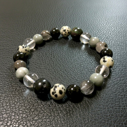 モノトーンの世界/富士山溶岩・ブラックオパール・ガーネット・イーグルアイ・グラファイトインクォーツ・水晶、他 7枚目の画像