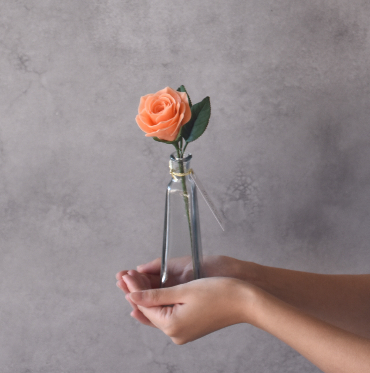 ◆粘土のお花◆　薔薇　一輪　オレンジ・・・B1377