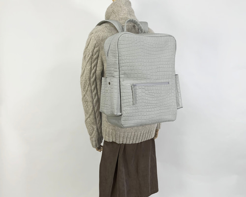 大きい本革リュック[A3対応] (ライトグレー) リュック・バックパック Z